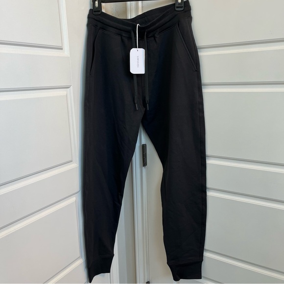 Handvaerk Flex Sweatpants in Carbon Black NWT size Small - Picture 3 of 7